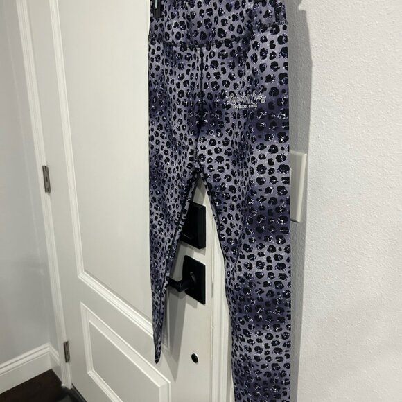 Lucy Locket Loves Womens Leopard Print Leggings Size Large Trendy  Athleisure - Picture 3 of 9